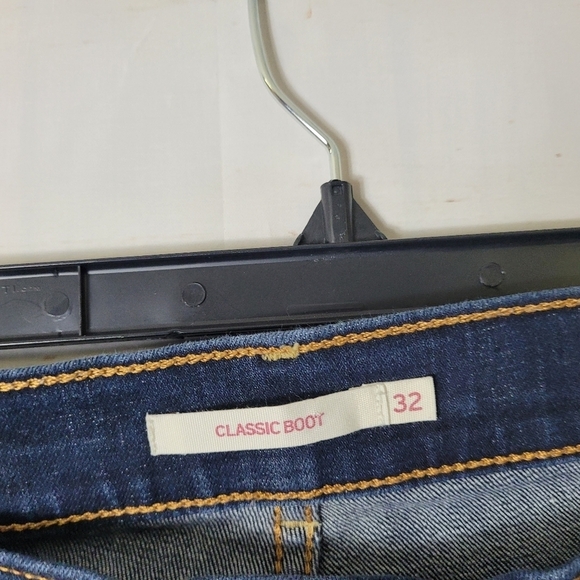Levi's Classic Boot Jean Size 32 - Picture 3 of 5